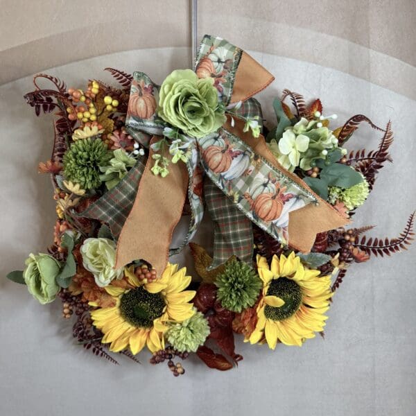 SUNFLOWER WREATH WITH GREEN FLOWERS