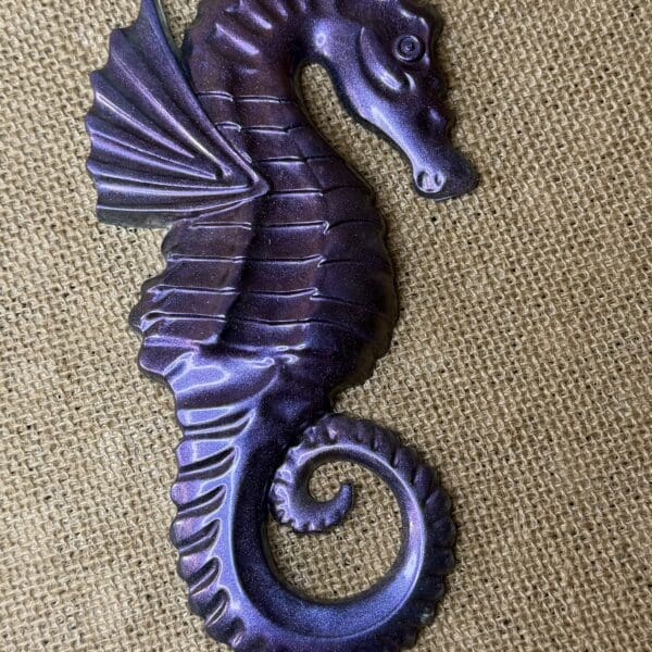 RESIN SEAHOURSE W/CAMO RESIN PAINT PURPLE