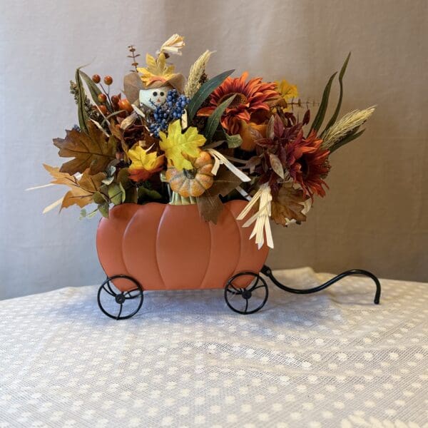 PUMPKIN SCARECROW