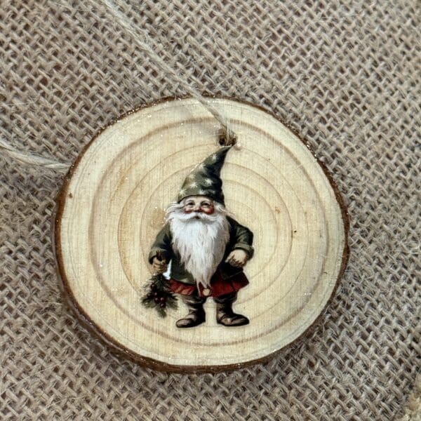 ORNAMENT 230
