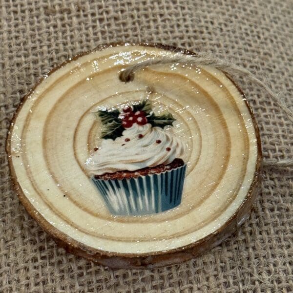 ORNAMENT 272