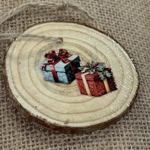 ORNAMENT 270