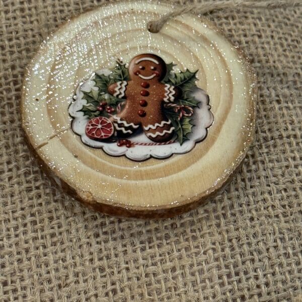 ORNAMENT 255